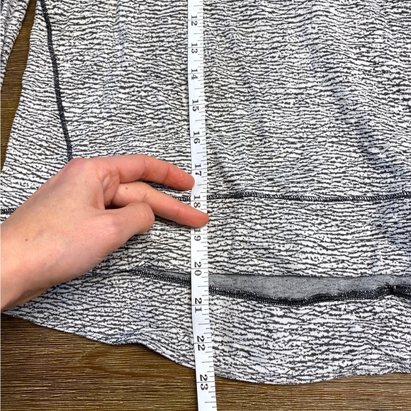 Lulu long sleeve running top - Picture 8 of 11